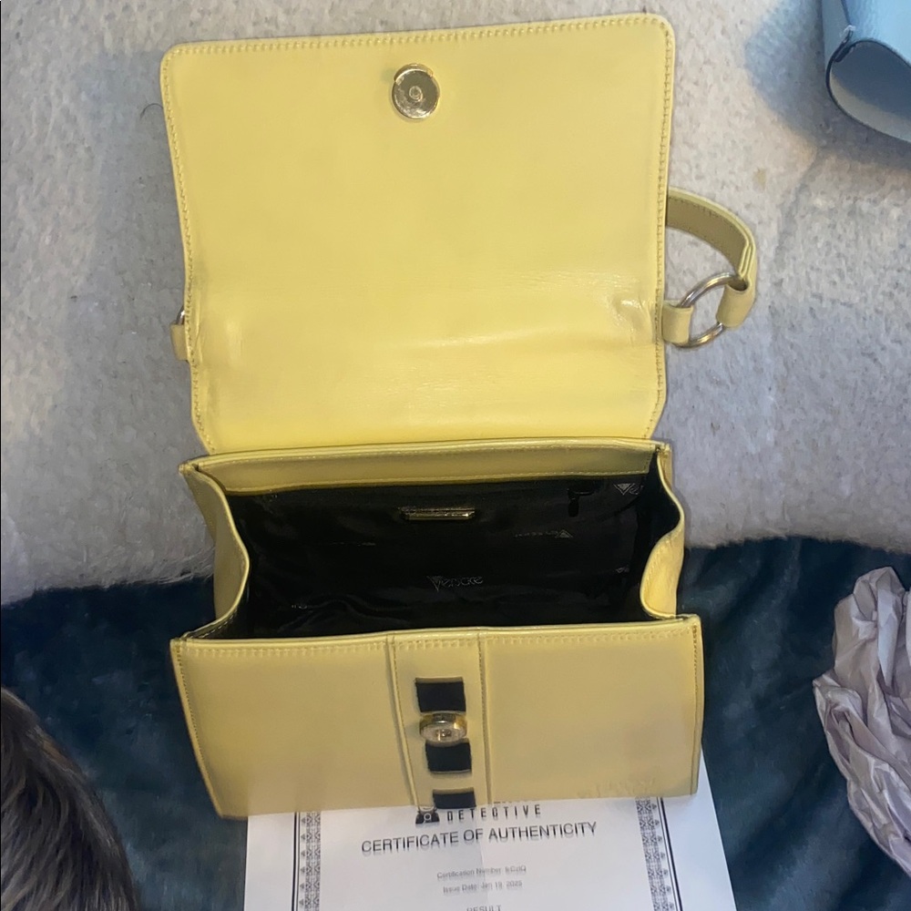 Authentic GIANNI VERSACE VINTAGE LEATHER TOP HANDLE BAG - Picture 11 of 13